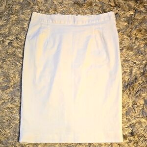 Dolce & Gabbana Elegant White Pencil Skirt With Back Exposed Zipper